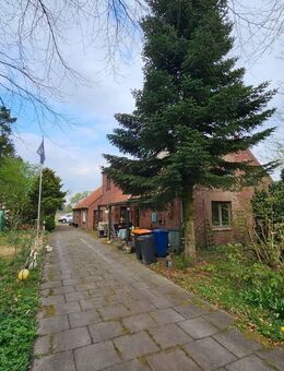 Ihr Ruhepol in der Natur - Resthof mit großem Waldgrundstück in Alleinlage - Wittmund