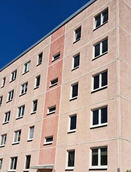 Sparen war noch nie so wohnlich Ihre neue Adresse! Schöne 3 Raumwohnung mit Balkon! - Bernsdorf (Regierungsbezirk Dresden)