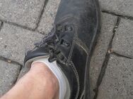 Trampling mit Füßen oder Schuhen auf dir - Ennigerloh