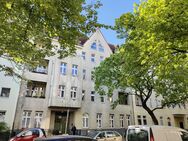 Bezugsfreie 3-Zimmer-Altbauwohnung mit Loggia in einer tollen Lage nahe dem Schäfersee - Berlin