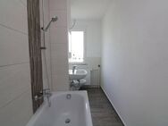 Jeder braucht eine Insel...neu sanierte 3-RW mit Wanne u. Balkon!!! - Freiberg