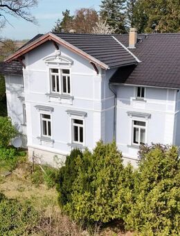 Seltene Gelegenheit! Villa mit 3 Wohneinheiten und großzügigen Sonnengrundstück in 01623 Lommatzsch - Lommatzsch