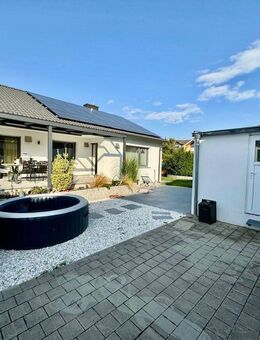 Einfamilienhaus / Bungalow 106 m² 4 Zimmer Generalsanierung 2019 mit PV Anlage - Hepberg