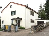 Freistehendes Einfamilienhaus mit Einliegerwohnung und Garage in Waiblingen - Waiblingen