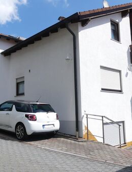 ***Interessante Kapitalanlage und Eigennutzung! Mehrfamilienhaus mit Weitblick direkt in Erbach*** - Erbach (Hessen)