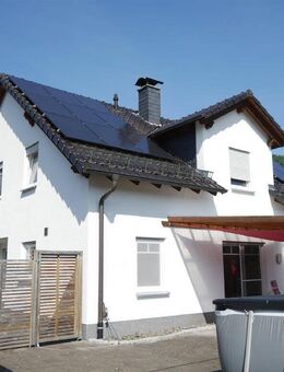 / Modern und komfortabel in Rönkhausen! - Finnentrop