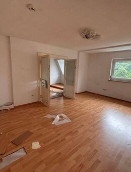 Bezugsfähige Wohnung sucht Mieter: hier können Sie ohne Kosten und Mühe direkt einziehen. - München