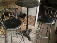 Bistrotisch mit zwei Hockern für Küche, Wohnzimmer oder Partykeller - Bochum