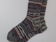 Selbstgestrickte Socken für Damen und Herrenin - Größe 44 - 45 =Neu= - Morbach