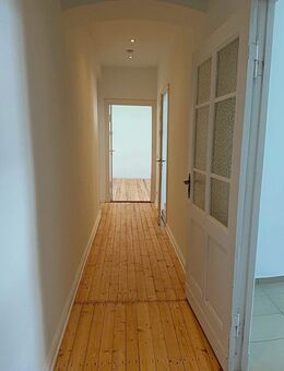 Seltene Gelegenheit in City West - Bezugsfreie Altbauwohnungen mit Charme - Berlin
