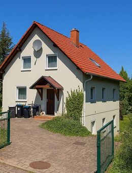 Charmantes Einfamilienhaus mit Garten in Saalfeld/Saale - Saalfeld (Saale)