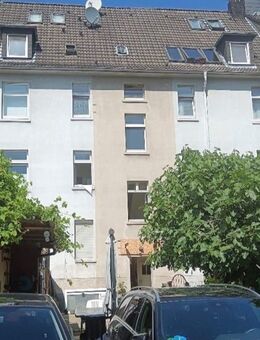 Renditestarkes lukratives Essener Mehrfamilienhaus - sowohl für Kapitalanleger wie (Teil-)Eigennutze - Essen