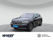 VW Touareg, 3.0 TSI Elegance Hybrid °, Jahr 2023 - Darmstadt