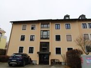 Neu sanierte 1 ZKB-Wohnung in hervorragender ruhiger Lage in Lappersdorf - Lappersdorf