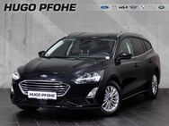 Ford Focus, Titanium Hybrid (MHEV), Jahr 2021 - Hamburg