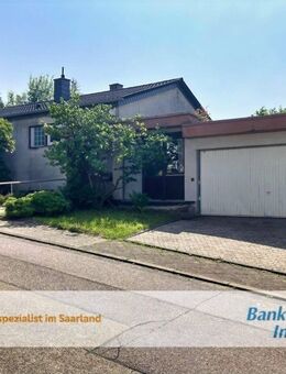 Großzügiger Bungalow mit Weitblick und Potenzial in St. Ingbert-Rentrisch - ideal für Familien - Sankt Ingbert