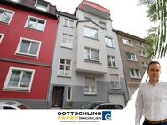 Lichtdurchflutete DG-Wohnung mit Balkon + Loggia und Einzelgarage in ruhiger Lage - Essen