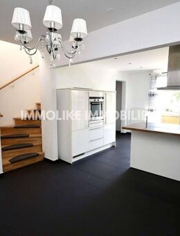 ** Helle Townhouse- Etagenwohnung mit Loggia in Frankfurt- Riedberg ** - Frankfurt (Main)