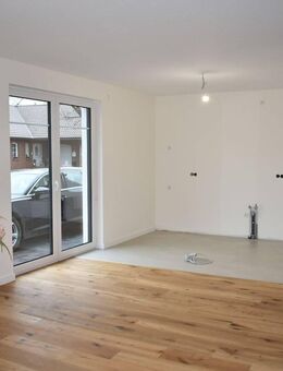 Nur noch eine DHH mit Wärmep., 5 Zi., 2 Bä.,Parkett, Lofttür, elektr. Jalousien, viele Extras ab 439.000 € - Nienburg (Weser)