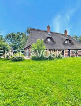 Historisches Fachwerkensemble unter Reet - Worpswede