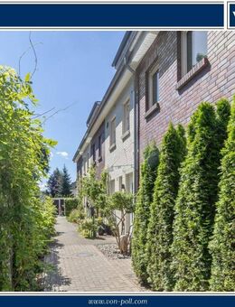 Stuhr: Vermietetes Reihenhaus mit Dachterrasse & Garage! - Stuhr