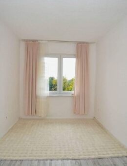 3-Zimmer-Wohnung mit Tageslichtbad - gepflegt & saniert - Nürnberg