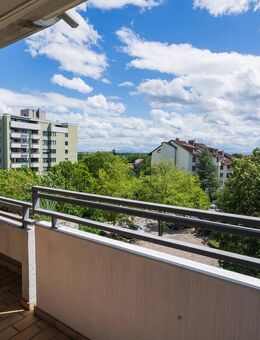 ***Heike Borchers Immobilien***Gemütliche 2-Zimmer-Wohnung mit himmlischer Aussicht*** - Unterhaching