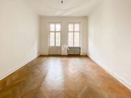 WUNDERSCHÖNE 5-ZIMMERWOHNUNG MIT ALTBAUELEMENTEN UND BALKON | RENOVIERUNGSBEDARF | PROVISIONSFREI | - Berlin