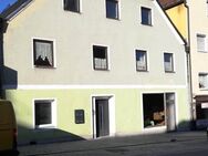 Mehrfamilienhaus mit Gewerbe und Entwicklungschance - perfekt für Kapitalanleger & Mehrgenerationen! - Vilshofen (Donau)