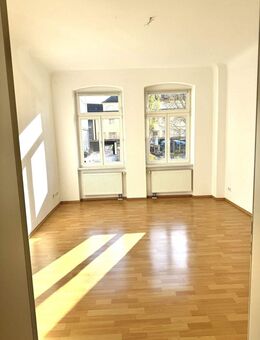 schöne Dreiraumwohnung mit Balkon und Gartenmitbenutzung - Weimar