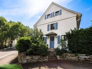 ALTBAU-FLAIR in Weil: DHH mit 4 Zimmern, zentral, mit Garten, Terrasse, 2 Stellplätzen - Weil (Rhein)
