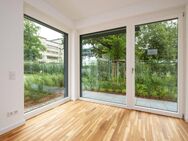 Direkt am Ufer der Alten Spree: 2-Zimmer-Wohnung mit großzügiger Terrasse - Berlin