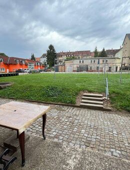 Stilvolles Ankommen im Erdgeschoss - wohnen im Herzen des Altbaus - Hainichen (Sachsen)