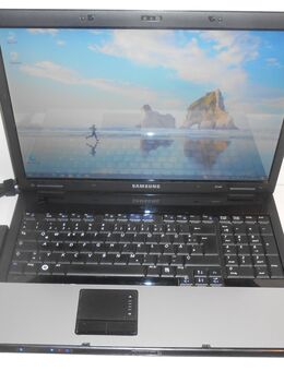 Notebook Samsung R700 / Display 17"/ Win 10 Pro - Genthin
