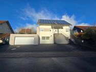 IK | Albersbach: Lichtdurchflutetes Einfamilienhaus mit viel Platz in ruhiger, familienfreundlicher Lage - Reichenbach-Steegen