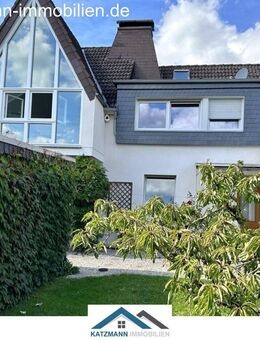 Tolles Ein-/Zweifamilienhaus mit außergewöhnlicher Studiowohnung und ca. 893 m² großen Grundstück in Zentrumnähe zu verkaufen! - Weilerswist