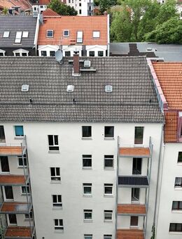 Grüner Ausblick inklusive - Charmante 2-Zhg. mit Balkon mit Denkmalschutz im Leipziger Osten! - Leipzig