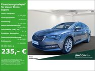 Skoda Superb, Combi STYLE, Jahr 2023 - Neuss