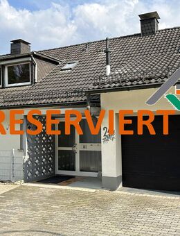 Wohnhaus mit 3 Einheiten, Garage, Stellplätzen und fantastischem Ausblick über Werdohl - Werdohl