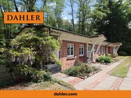 Seltenes Immobilienangebot in traumhafter Naturlage - Ebenerdiges Wohnen am Bachlauf mit viel Charme - Stelle