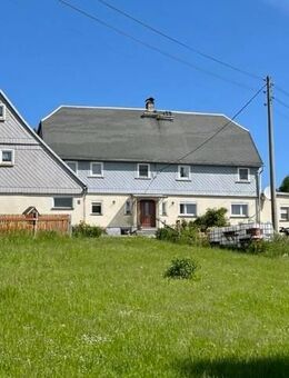 Dauerhafte Lebensfreude in schöner Natur und ländlicher Umgebung! Wohnhaus mit Nebengelass und Garagen - Beiersdorf