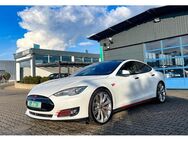 Tesla Model S - Niederzier