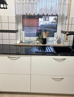 Hochwertige ALNO Küche weiß mehliert - München