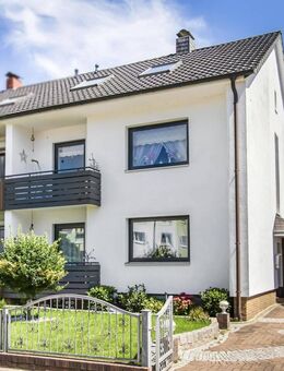 Modernisiertes und vielseitig nutzbares Zwei-bis Dreifamilienhaus in ruhiger Lage von Bremen-Lüssum - Bremen