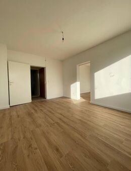 Treuenbrietzen: Albert-Schweitzer-Str.: sanierte 4 Zimmer-Wohnung mit ca. 73 m² per SOFORT frei - Treuenbrietzen