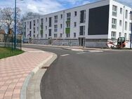 Moderne Erdgeschosswohnung mit Terrasse und seperaten Eingang - Bitterfeld-Wolfen