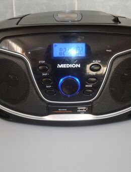 Tragbarer CD-Player mit Radio Stereoanlage + Geschenk ,Silber Kette . - Aachen