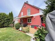 Einfamilienhaus mit Einliegerwohnung inkl. Fertigteilgarage - Berlin
