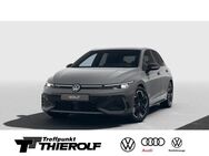 VW Golf, 1.5 VIII R-Line eTSI Black Style Business Pak, Jahr 2024 - Michelstadt