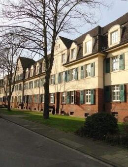 3-Zimmer-Wohnung im Dachgeschoss in Sanierungsphase - Duisburg